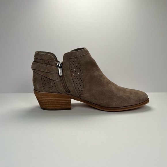 Vince Camuto Pamma Side Zip Suede Bootie w/ Buckle Detail - tan, size 10 - Picture 6 of 10